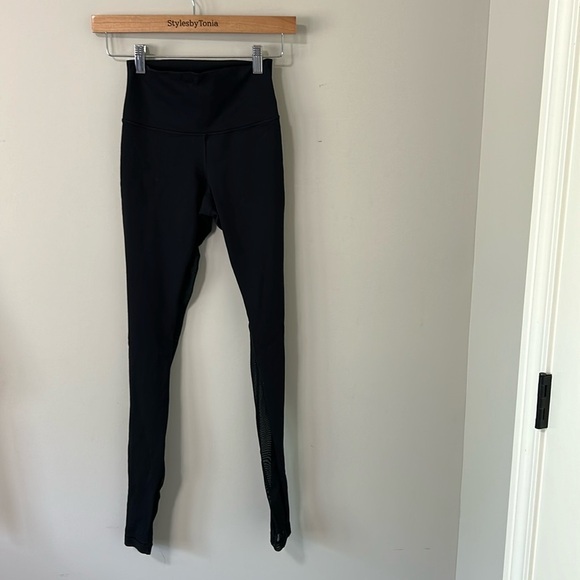 lululemon Align Super High Rise Pant Mesh Legs Black Stretch Back Black Logo - Picture 1 of 10